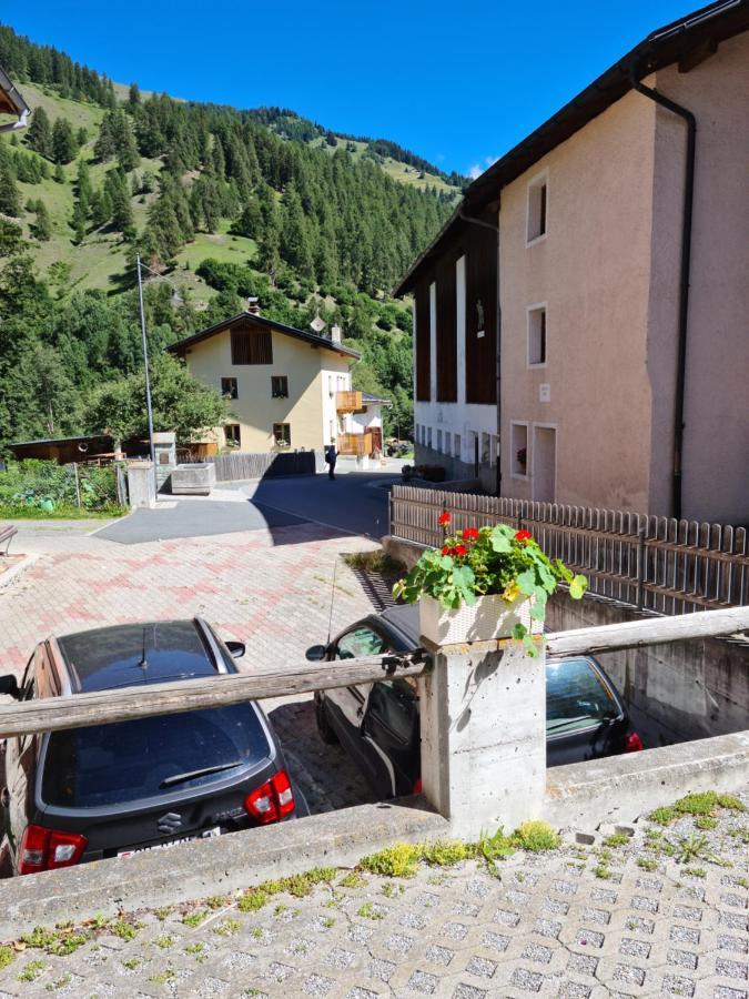 Lumpaz Apartment Santa Maria Val Müstair Bagian luar foto
